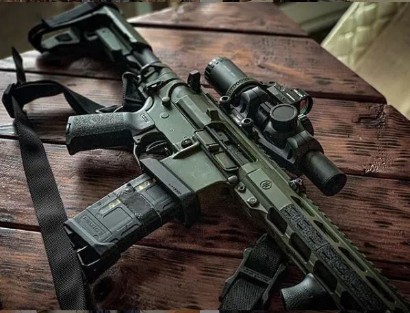 Nothing wrong with #goinggreen when you do it the right way!
📸 @American_civilian
#sbtactical #braceyourself #pistolbrace #ar15 #pewpew #2a #freedom