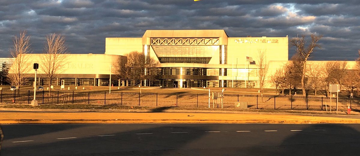 RachelDissell's tweet image. First day back at work after a brain break. I’d like to pretend I spend my time reflecting on the past year and planning a “clear vision” for 2020. But I mostly fed and cleaned up after children, played games, did puzzles and gained about 7 pounds. However....