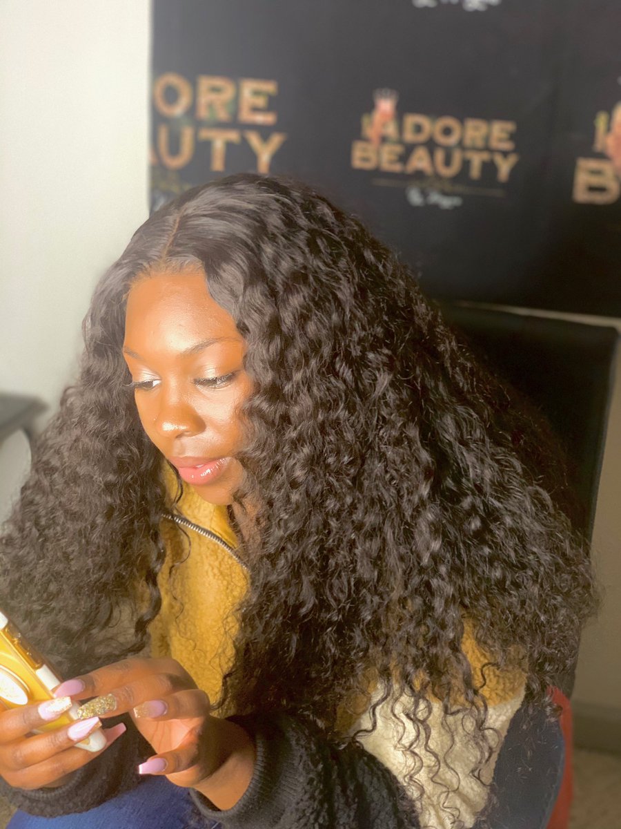 glueless closure unit
20in Deepwave closure unit 🌊
Facebook: iAdore Beauty 
Instagram: _iAdoreBeauty 
YouTube: iAdoreBeauty 
#bodywavehair #straighthair #wigs #laceclosuresewig #customunits #customwigs #batonrougehairstylist #neworleansstylist #dallashairstylist #straightbundles