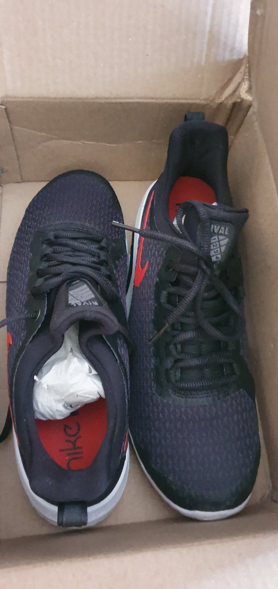 121817's tweet photo. @myntra @MyntraSupport @thebharatseva @consumerforum_ 
I have ordered from myntra nike shoes which was not intact with tags and not in orginal nike pack..
As it was having fit issues i returned it but the company at tym of return not accepting it.#harrasedbyonlinepurchase https://t.co/X0g8Oco42H