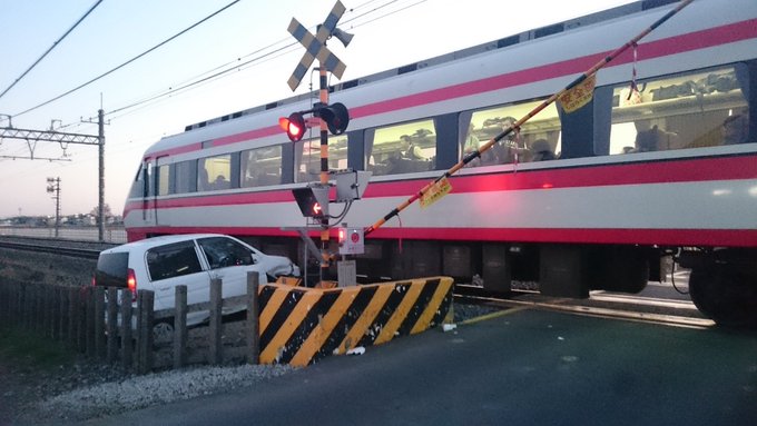 東武 伊勢崎 線 事故