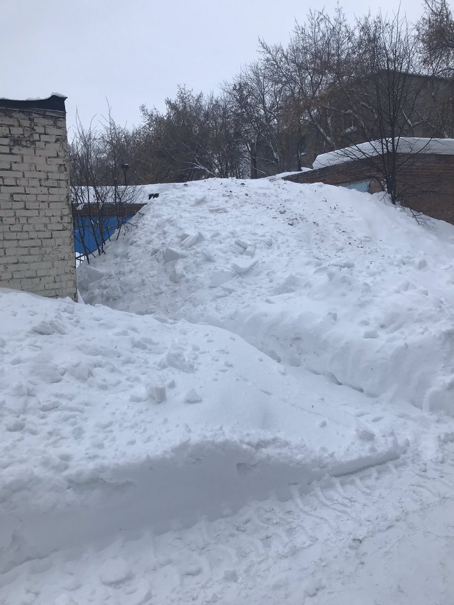 Maksik10's tweet photo. Сибирь-мать наша🤪☃️ https://t.co/cEMxGqtT6m