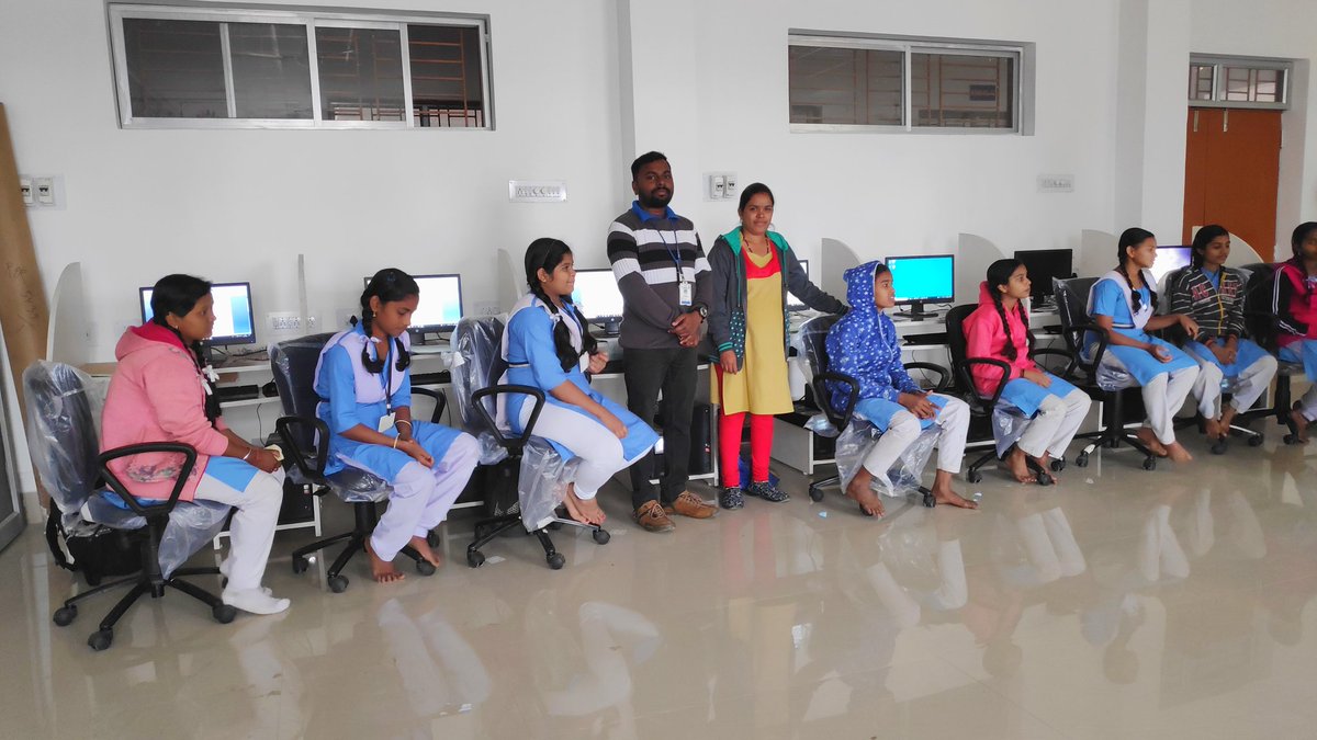 iti_hirakud56's tweet photo. Visit of GIRLS CHILD @iti_hirakud56 https://t.co/jrBGy03nYW