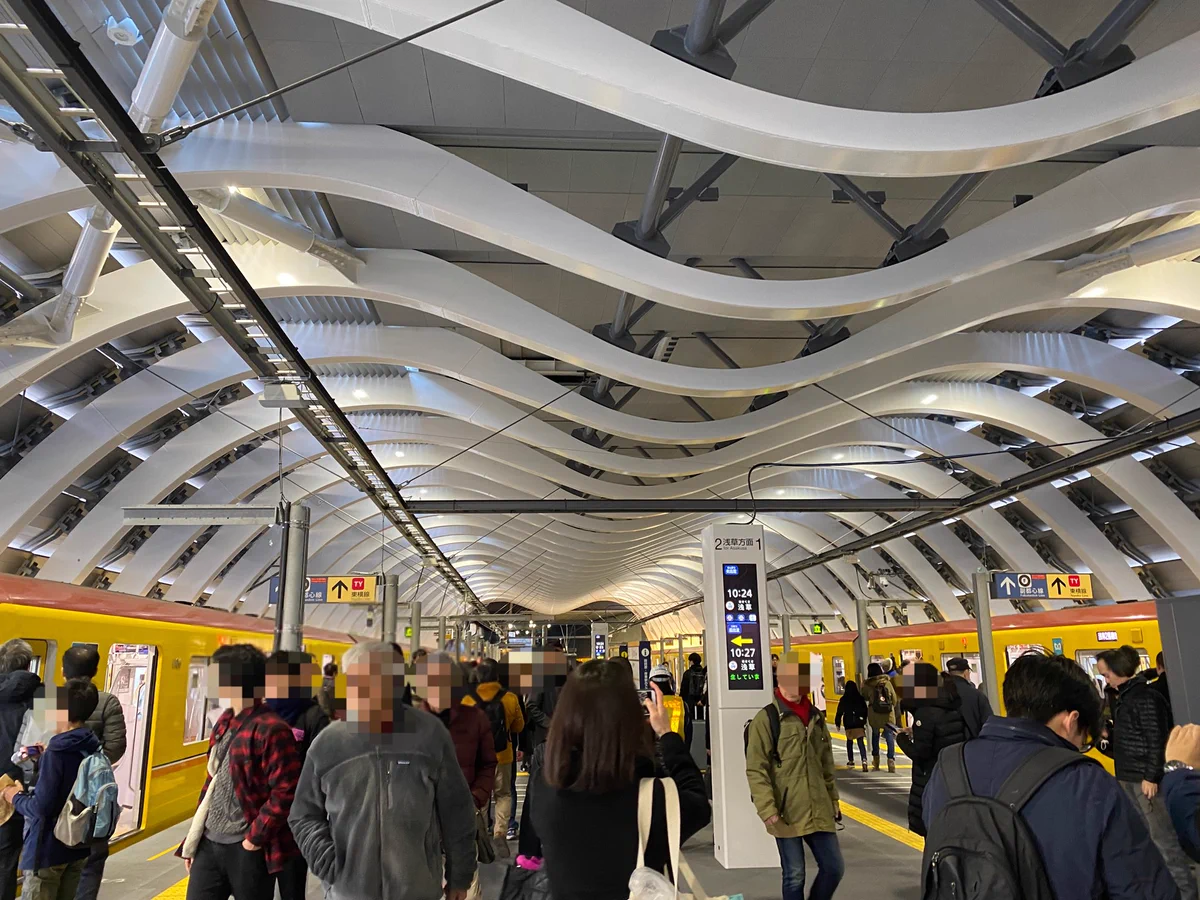 新しい銀座線渋谷駅が、肋骨っぽいwww肺の中みたいwww