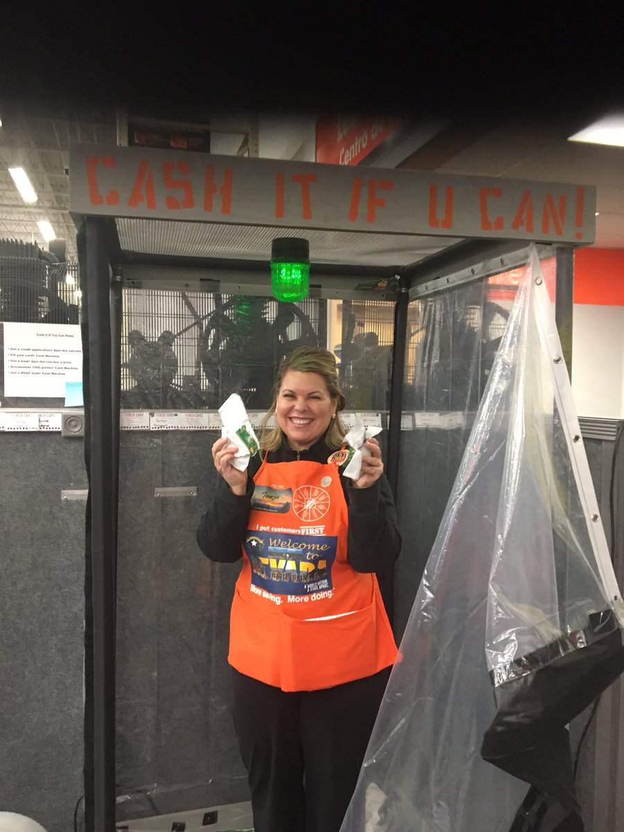 mistymistymock's tweet photo. Had a great walk today, with a bit of fun😁@HomeDepot3322 love being part of the Orange family @thdsaltarelli @KevinBr75977227 @TonjaBarnicle @ASM_Melissa3322 @carlson_ii https://t.co/HrAYhmqSQ1