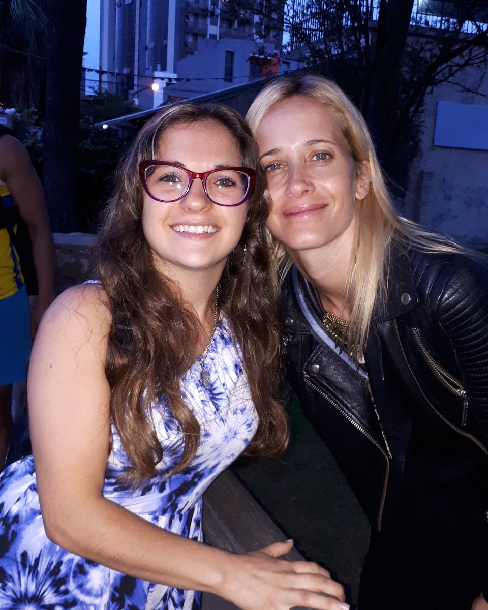 aldismall's tweet photo. Fotito con la bella @JPrandiOficial 
No podes ser más diosa!!
Gracias por tu dulzura y sencillez ..
Sos tan natural y tan bella 😀😍
Que Dios te fortalezca siempre!! Te mereces lo mejor
#AtrapadosEnElMuseo https://t.co/ooUfFfAhlQ
