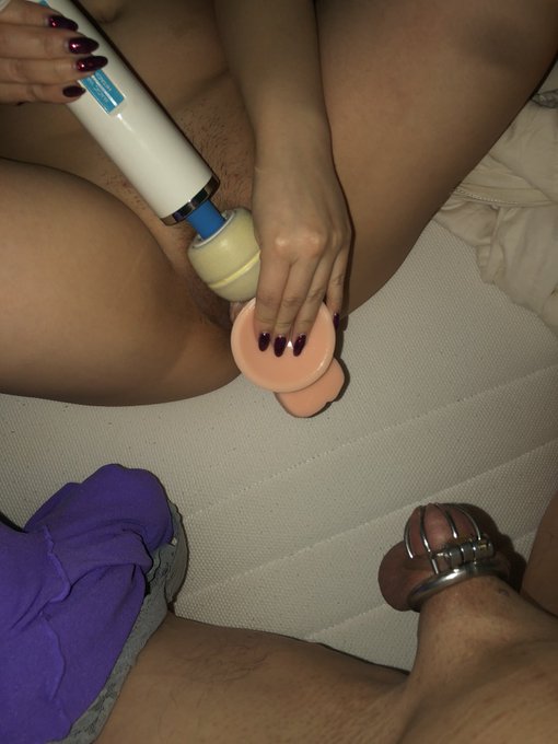 New year new leggings! Still locked🔒  #chastity #femdom #keyholder #mistress #sph #leggings #cuckold<a href="/tag/chastity"class="tags">#chastity</a><a href="/tag/femdom"class="tags"><span>#femdom</span></a><a href="/tag/leggings"class="tags"><span>#leggings</span></a><a href="/tag/mistress"class="tags"><span>#mistress</span></a><a href="/tag/cuckold"class="tags"><span>#cuckold</span></a><a href="/tag/sph"class="tags"><span>#sph</span></a><a href="/tag/ke"class="tags"><span>#ke</span></a>