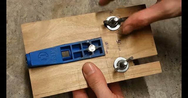 Anyone get a #kregjig mini for Christmas!? If so check the link in my bio for a great vid on how to adapt it to make it more functional! .
.
.
.
.
#woodworking #maker #kregtools  #kregjig #pocketholes #maker #tooltips #newvideo ift.tt/36oflBu