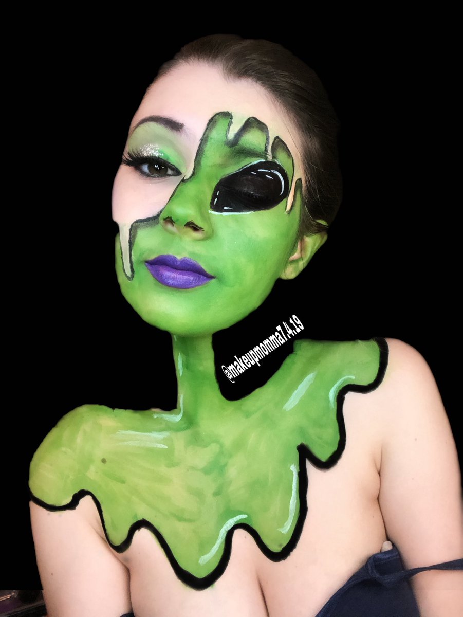 makeupmomma7419's tweet photo. Too alien for earth, to human for outer space. 👽 🌍 🤷🏻♀️ 🛸
#lashes #alien #makeup #nakeupaddict #makeuplove #lashlove #prsearch #follow #ifollowback #purplelip #liveonfacebook #undiscoveredmuas #undiscovered_muas #undiscoveredmakeupartist #ufo #alienmakeuplook #bobuggles https://t.co/wcu3RHmfic