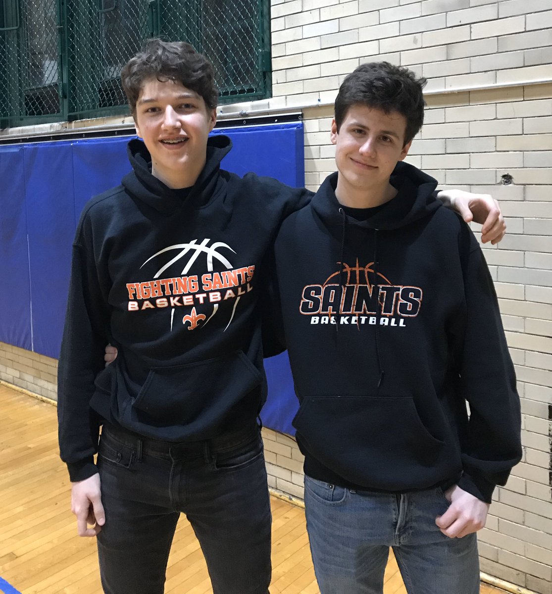 Ben40725's tweet photo. Ok this Thursday I am thankful for my friend Dakota. He is funny and is always making jokes. #ThankfulThursday @bballwoods23 @hoopsmurphy https://t.co/nJaKImXu5g