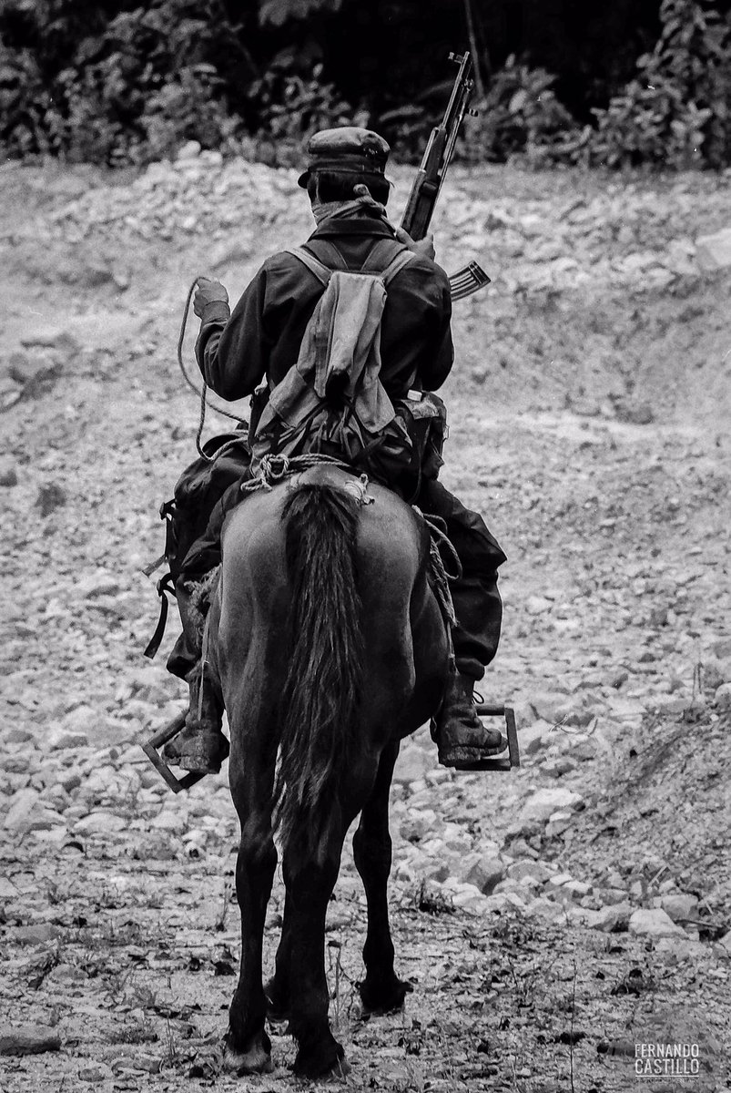 ferckastillo's tweet photo. For 26 years the Zapatismo has taught us that the State can be ignored with justice, declare the war with legitimacy and denounce their crimes with all reason. #ezln #photojournalist #chiapas #war #spi_shadow #bw #lensculture #photomagazinefrance #fotomagazin_de @mopasd #mcasd https://t.co/YURBSiSYhL