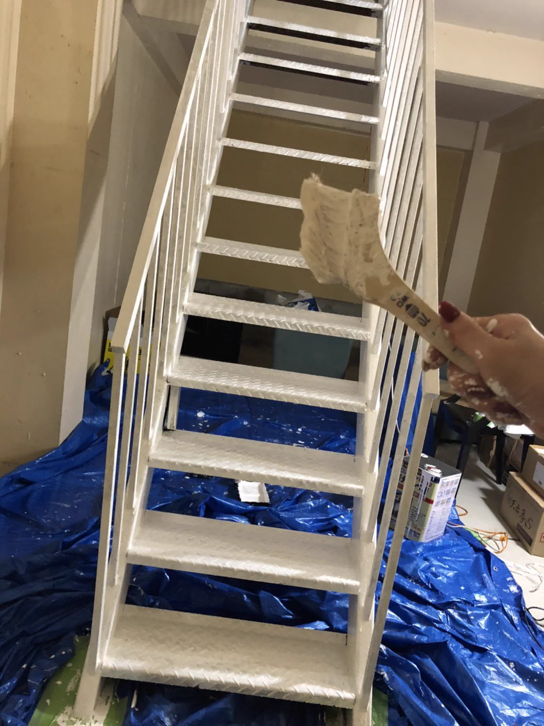 圧巻！これが手作り？？息子のためにDIYした漫画部屋がとんでもなくかっこいい！！