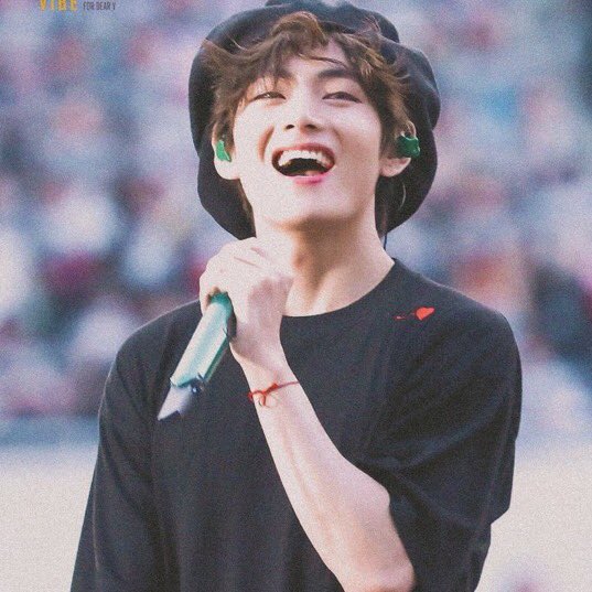 ꒰ day 2 of 365 ꒱taehyung baby! how are you? you were so active on weverse & being your goofy self which is a good sign that you’re doing well :’) i hope you’re staying hydrated, eating a lot & taking care of yourself. i love you so much ～(^з^)-☆