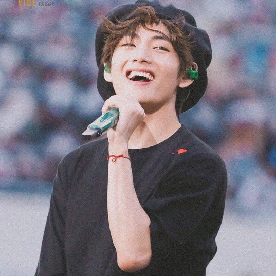 ꒰ day 2 of 365 ꒱taehyung baby! how are you? you were so active on weverse & being your goofy self which is a good sign that you’re doing well :’) i hope you’re staying hydrated, eating a lot & taking care of yourself. i love you so much ～(^з^)-☆