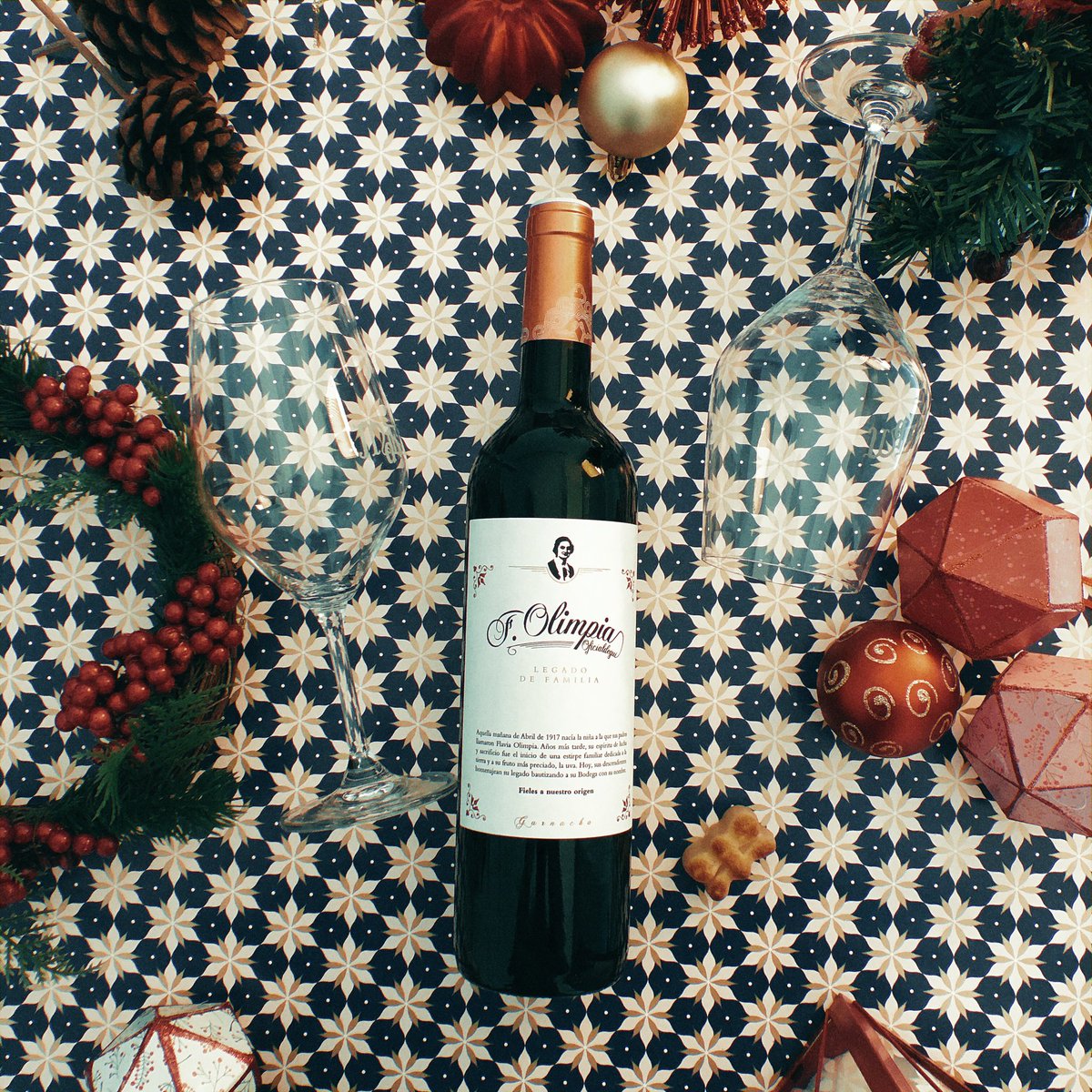BodegasOlimpia's tweet photo. ¿Os estáis portando bien? 😎🍷🎄
https://t.co/vmLY3QuNmK https://t.co/Gi5Rzch2W0