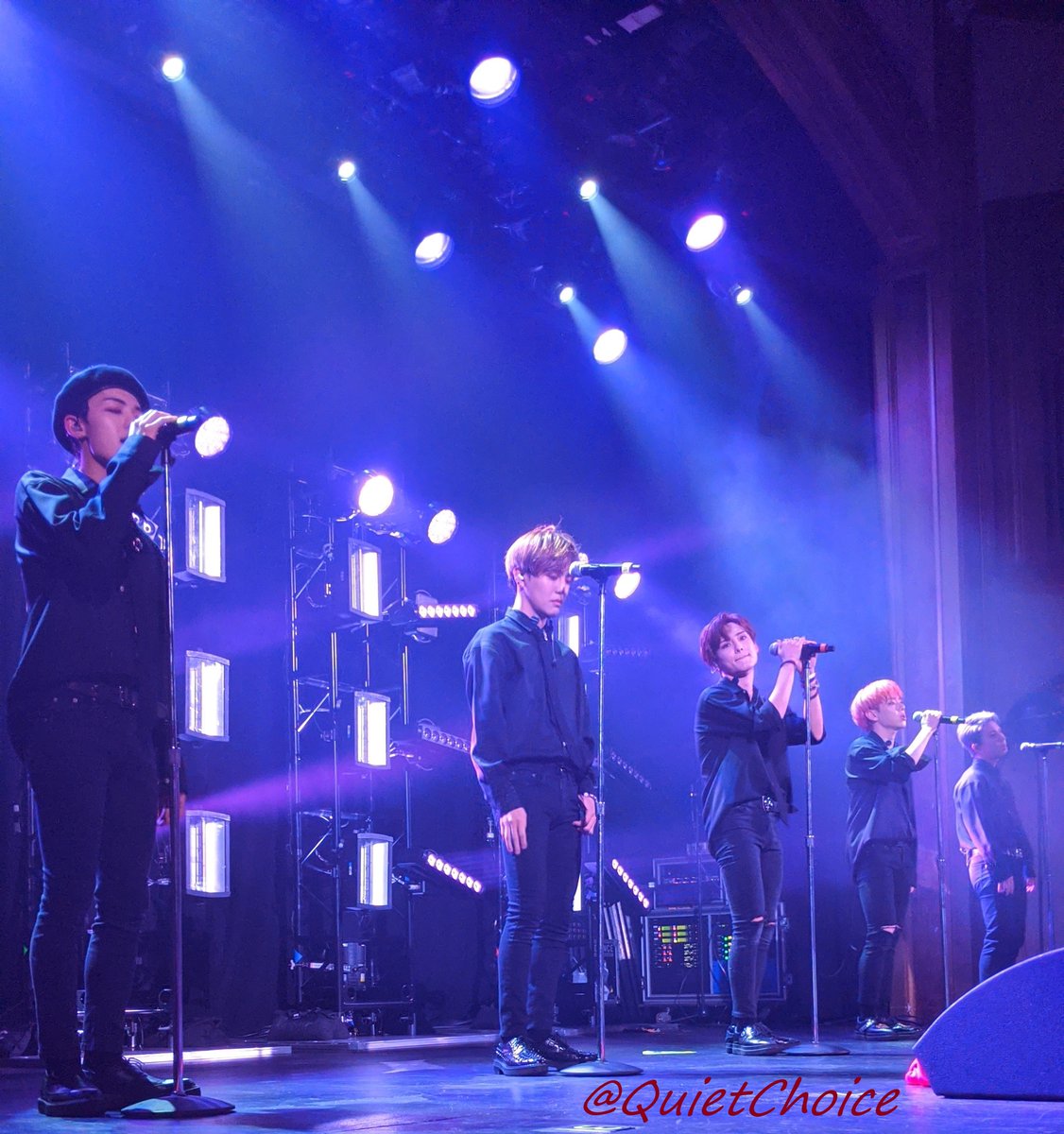 Blue0ceanEyes's tweet photo. @official_ACE7 #ACEinSeattle #ACEinUS #에이스 #삐딱산 #초이스 #동훈 #김병관 #와우 #준 #찬 https://t.co/J30DZUoXcU