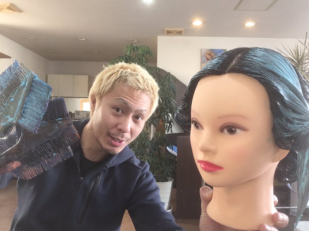 O Xrhsths Toshiの悪あがき シーズン1 Sto Twitter ブリーチなしの黒髪にエンシェールズカラーバターのブルー全色染め比べてみました ブリーチなし エンシェールズ カラーバター エンシェールズカラーバター ブリーチなしの黒髪 カラーバターブルー