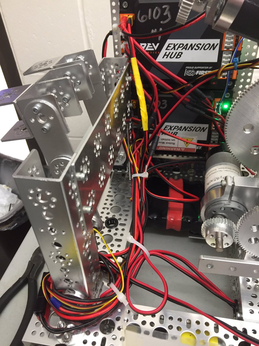 strangerbotsftc6103 tweet media