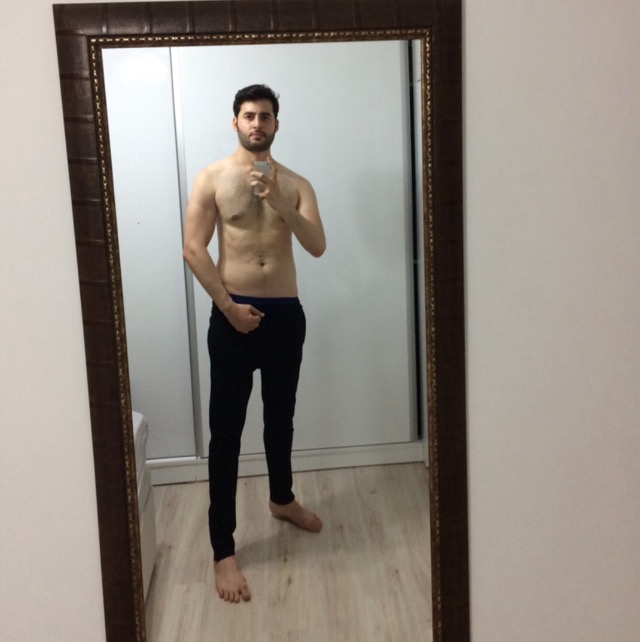 dinazorros's tweet photo. @izmirsexbul Görüşmek isteyen kızlar ve parlak genç pasifler yazabilir yer var bornova küçükpark #gayizmir #gayarabul aktif izmir https://t.co/J0jrTNFRho