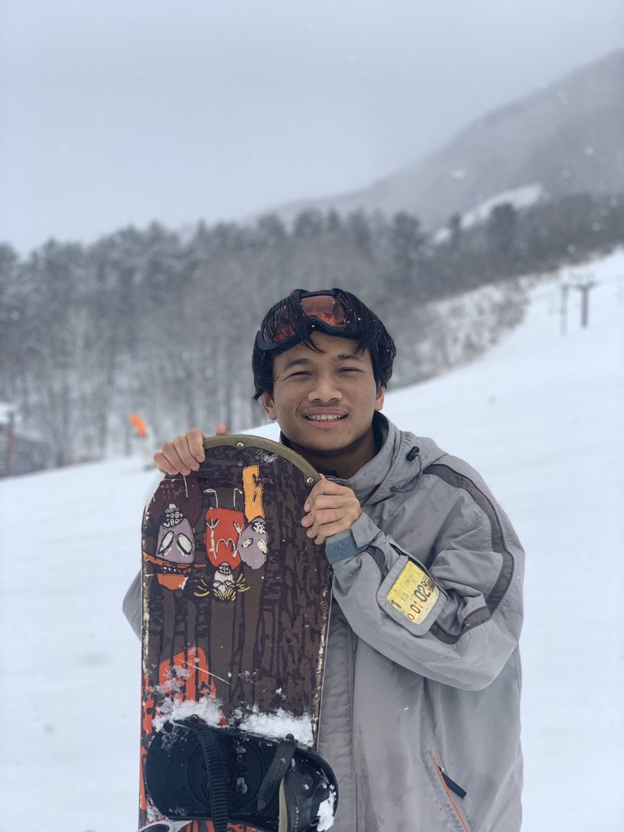 ricolpu's tweet photo. "Gaya mah nomer 1, main nomer 99" ー Asep Gantar

#shotoniphone #nagano #ryuooskipark #japan #長野 #竜王スキーパーク #日本 #capruk https://t.co/4eKPotWAQR