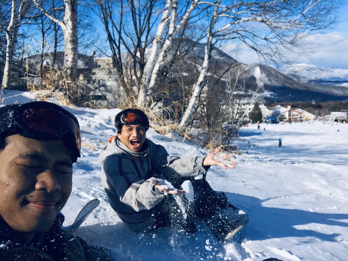 ricolpu's tweet photo. "Gaya mah nomer 1, main nomer 99" ー Asep Gantar

#shotoniphone #nagano #ryuooskipark #japan #長野 #竜王スキーパーク #日本 #capruk https://t.co/4eKPotWAQR