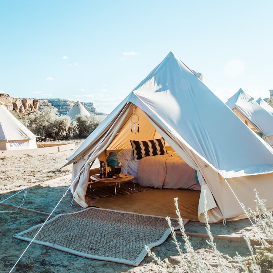 Celebrate and create strong female bonds dive deep into yourself in New Mexico. 🧘‍♀️⛺️🌵Get all the details for this women-only glamping weekend 👉pravassa.com/womenrise #changedbytravel