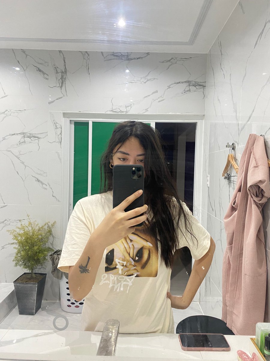 camilltrinidad's tweet photo. Ganito ba talaga pag masarap matulog pag gising sabog yung buhok? HAHAHAHAHA ☺️ https://t.co/qMW9I2ZVbZ