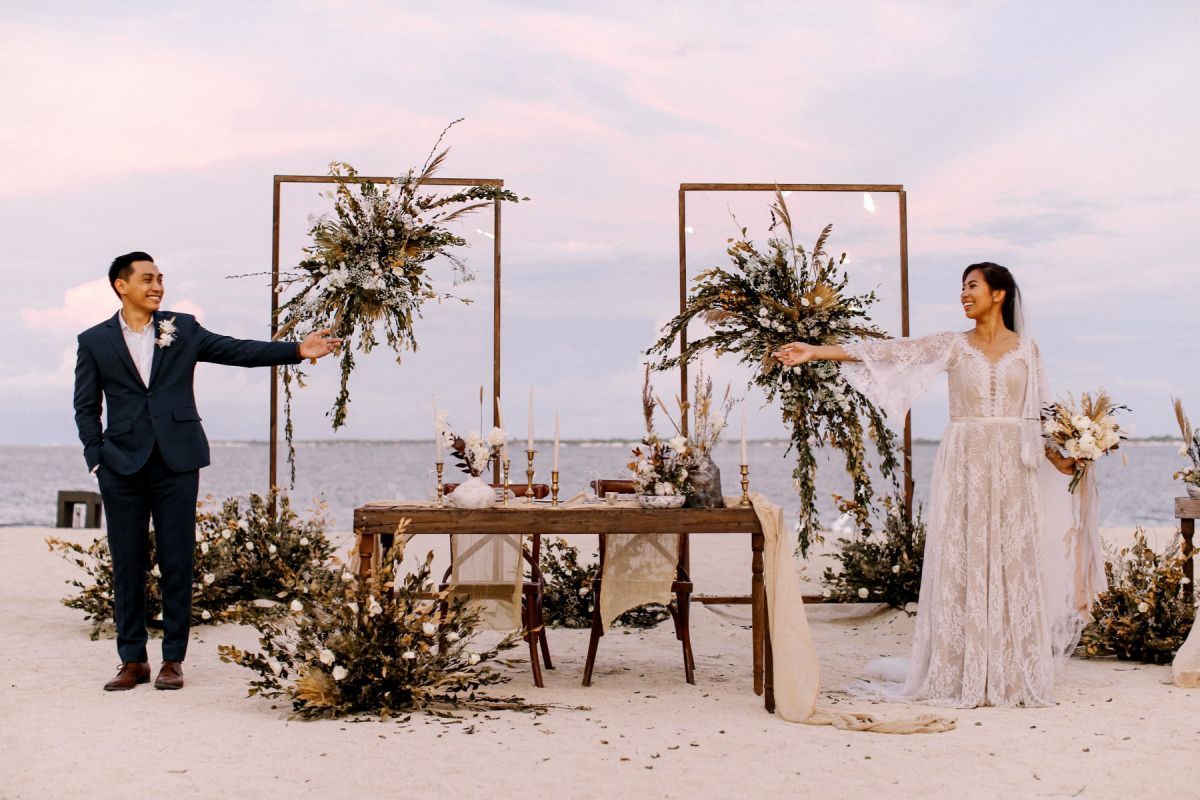 Hitchbird_'s tweet photo. This resort won the 2019 Couple’s Choice Award for Best Destination Wedding Venue in the Philippines by Hitchbird. Why? They're at a gorgeous location AND they've got great food and service! What more can you ask for? =) @Crimson_Mactan 
https://t.co/KvkQNq07UX https://t.co/DUBBCTLAri