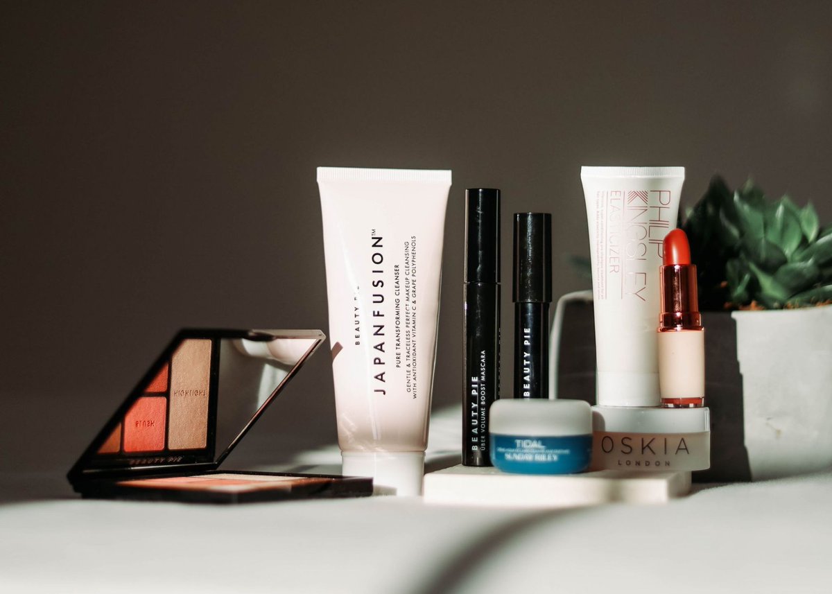 StephHannam's tweet photo. NEW: 2019 Beauty Round up .. https://t.co/f5FcWDmBs5
#bblogger #beauty #BloggersTribe @TeacupClub_ #TheBloggerEdit https://t.co/09LuTGvKyB
