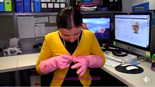 WORDDay_org's tweet photo. Put yourself in the shoes of a child with a rheumatic disease by taking part in the #ButtonChallenge2020
Post a video of yourself buttoning up your shirt with gloves on and nominate three friends to do the same.
See slast year’s WORD Day video here: https://t.co/Hp7Qxf73SD https://t.co/rExZW47zFA