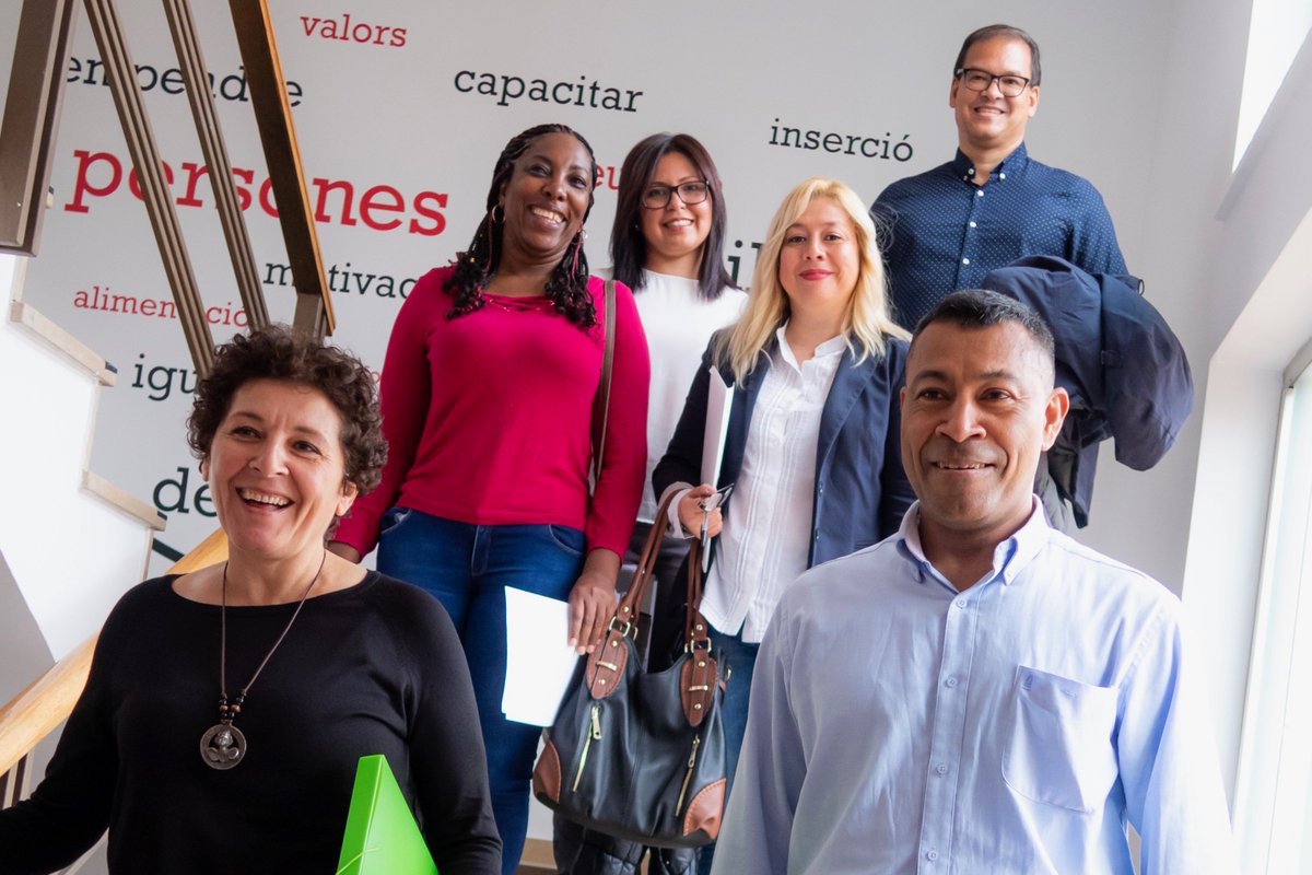 Objetivo 2020: encontrar empleo

Hoy en <a href="/GaurMagazineRV/">Radio Vitoria Gaur Magazine</a> explicamos cómo desde #CruzRoja ayudamos a las personas a encontrar trabajo.

⏰A las 10:15h, en <a href="/radio_vitoria/">Radio Vitoria</a>

#PlanEmpleoCruzRoja