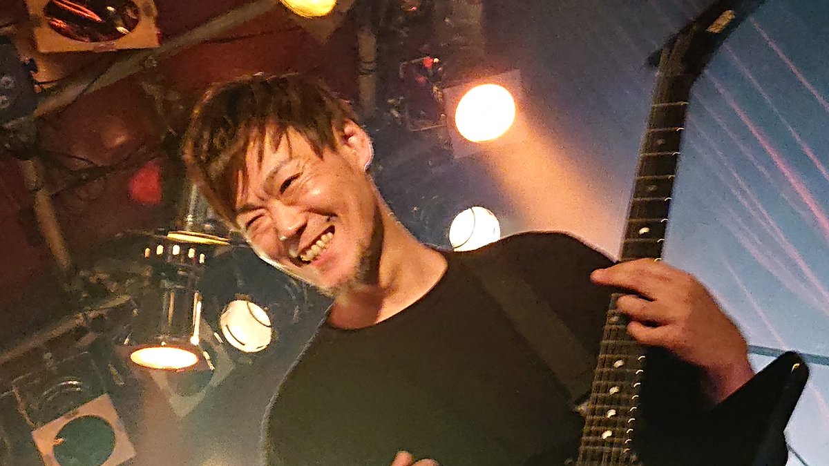 snow19750314akk's tweet photo. 12/22@THESTRANGERASCAL☆
☆渋谷チェルシーホテル☆①~⑦☆
動画を載せました🎵✨
よかったら見てね🎵✨
※ぶれぶれ&音が悪いのはごめんなさい(;ω;)💗
#THESTRANGERASCAL
#ストラス https://t.co/uNWANVw4pO