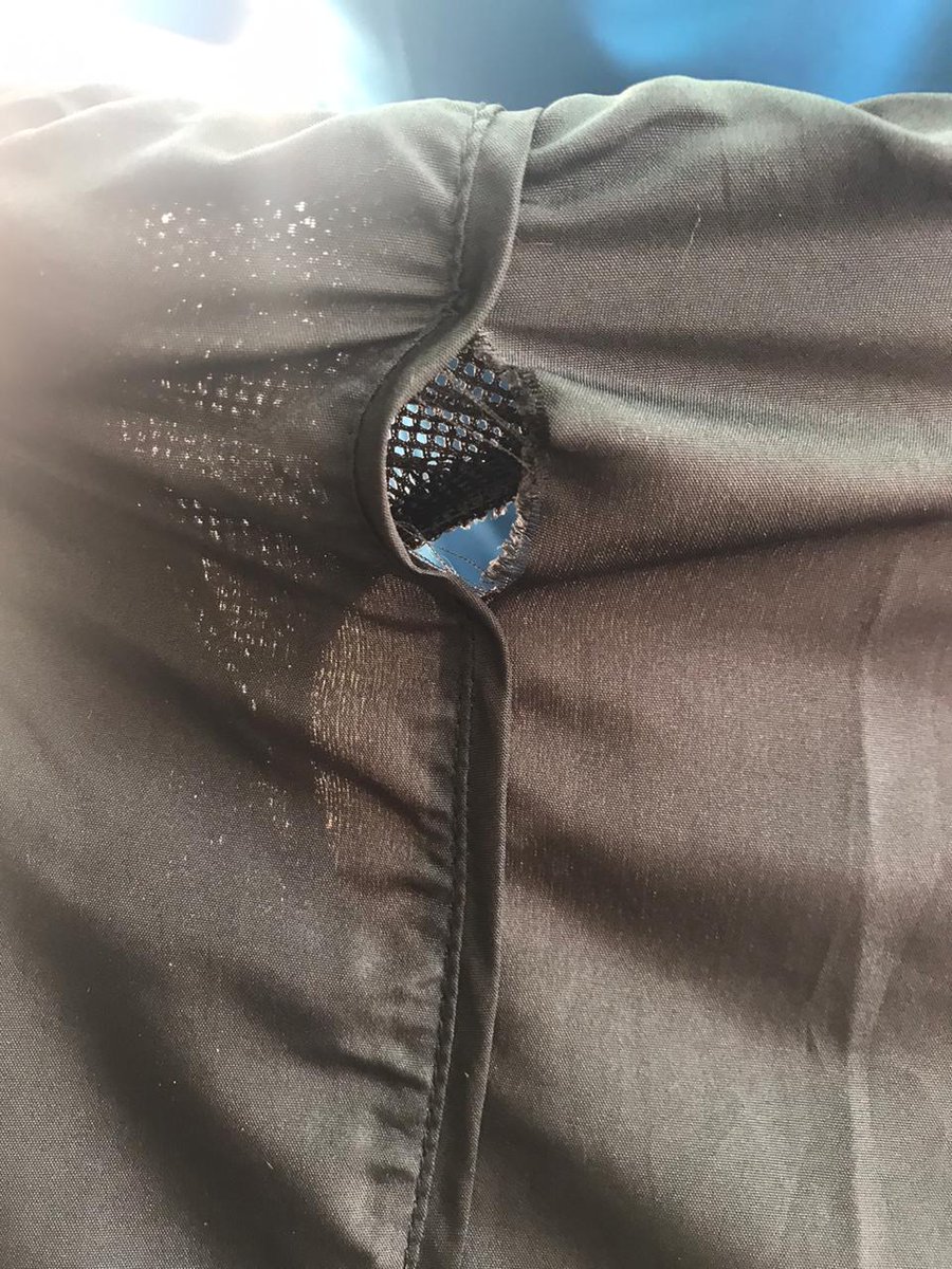 Gstar2186's tweet photo. @MrPriceSport I received 2 pairs of your shorts for Christmas and they have both torn after ONE run each. So bummed. Would expext better quality from you guys considering the price. https://t.co/5q8zURPlEI