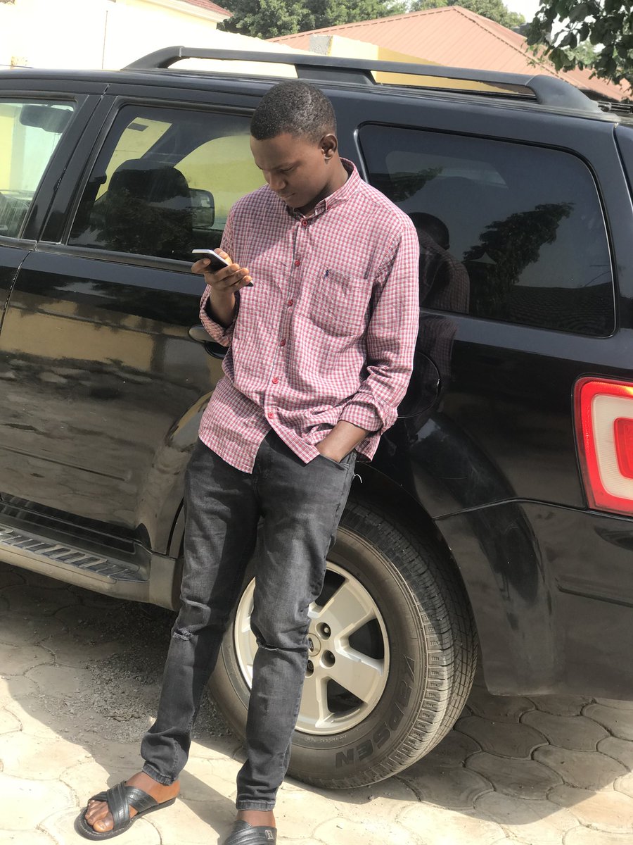 _Presh_PR's tweet photo. If he doesn't have a beard, definitely he's still peng π¦
.
#Preshpr https://t.co/5GRUsaxZxK