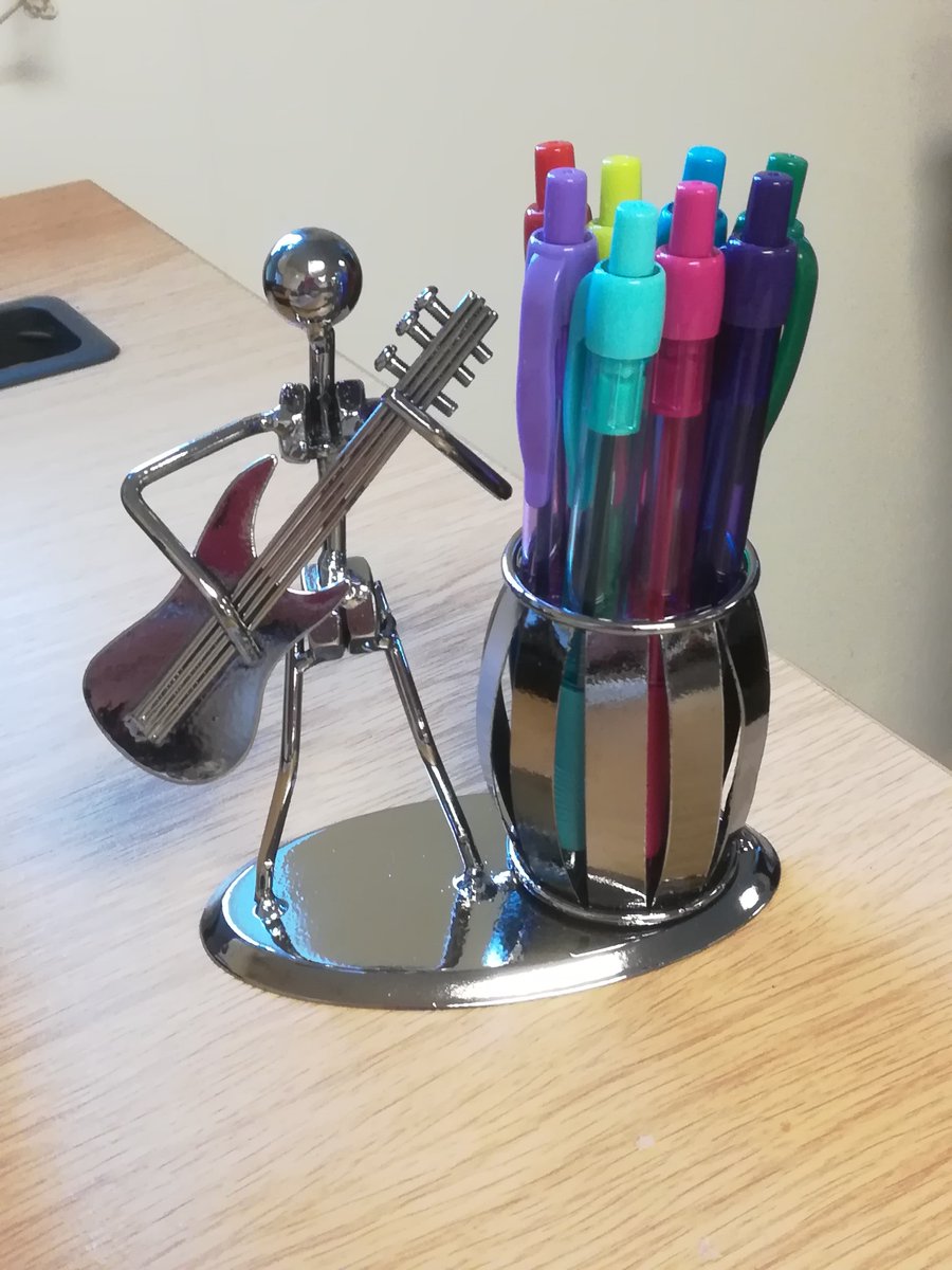 mailingmanager's tweet image. Adam has brought a friend to work, to guard over his desk.

But he hasn&apos;t given his mascot a name?

Help him out?

#TidyDesk #LiveMusic #DigitalMarketing #NameThatTune