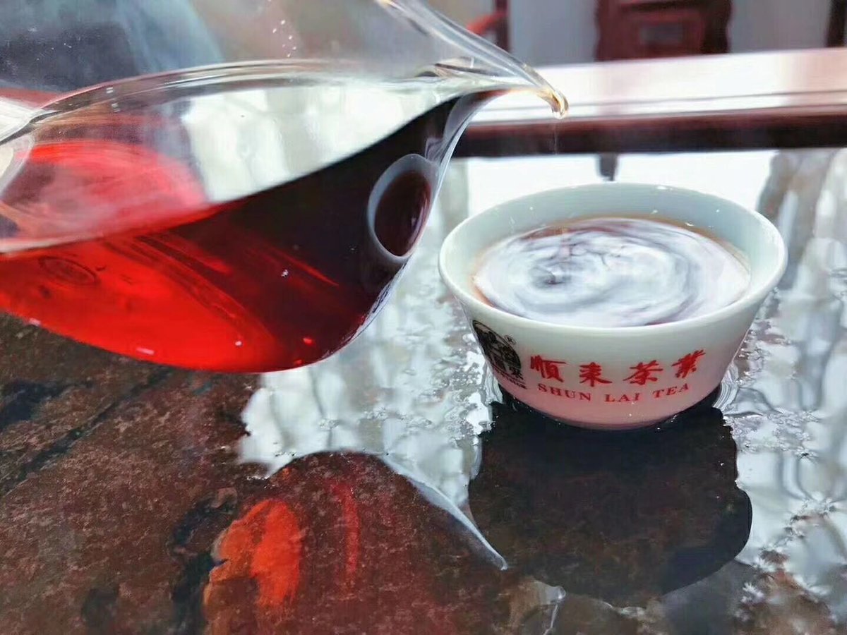 New Year is coming.
The jasmine black tea is the best choice.