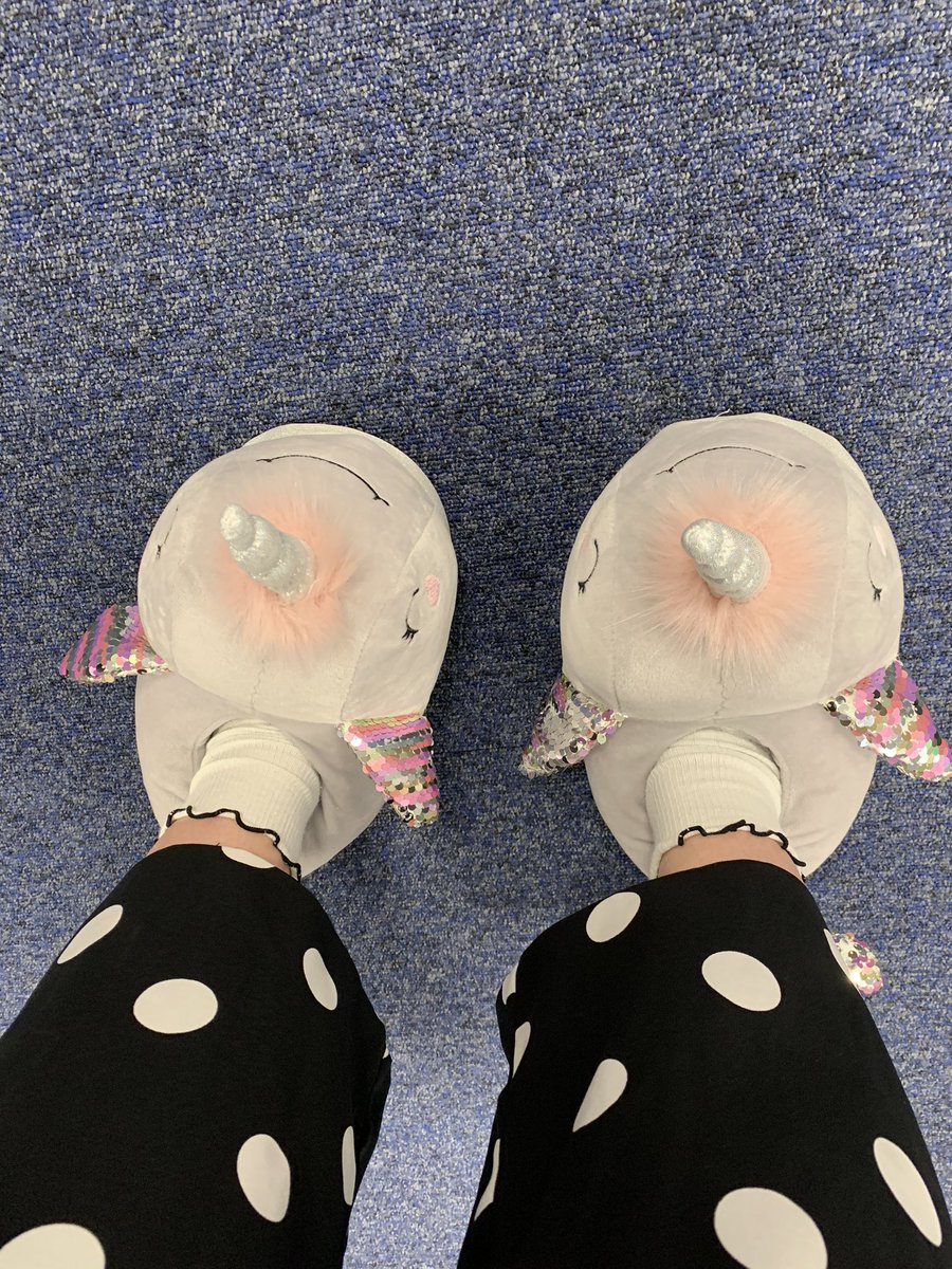 _ebonyrae's tweet photo. I’ve really out done myself with my new work slippers 🐳 🦄 https://t.co/xA8zSD5Q7p