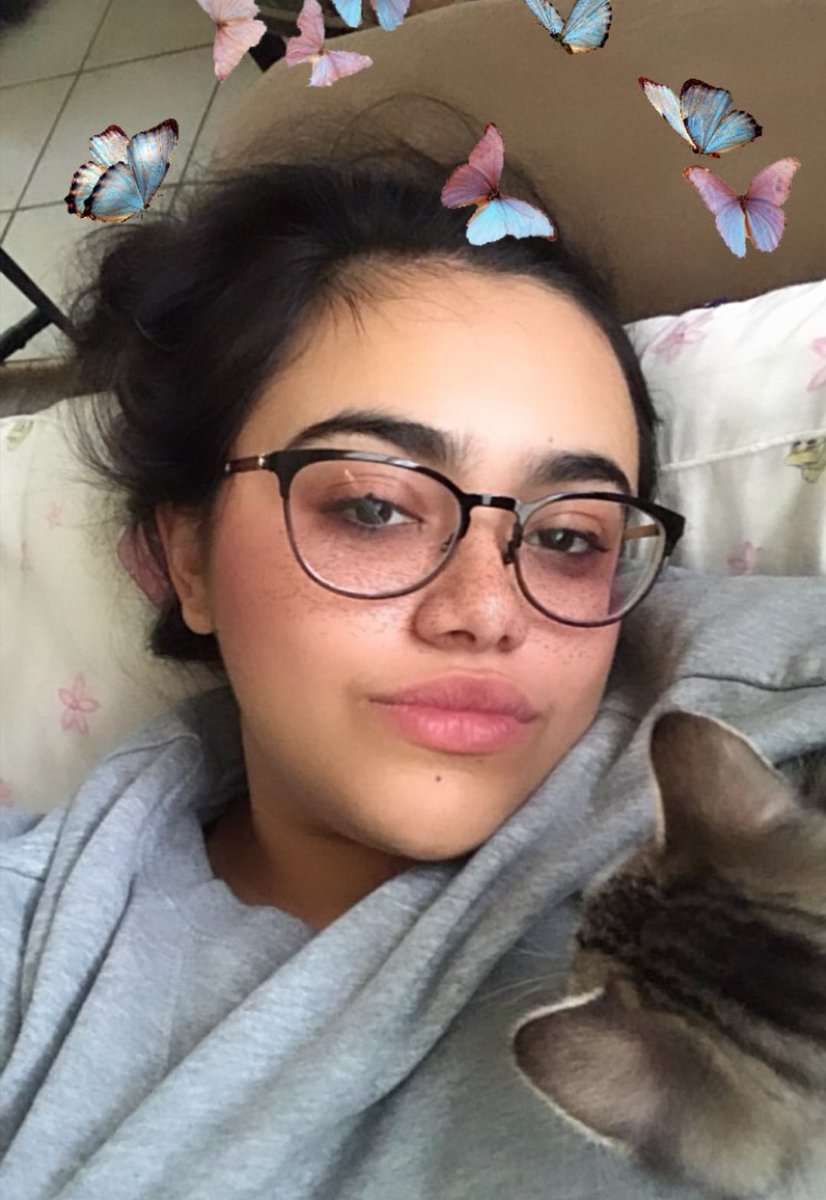 SabrinaStanAcct's tweet photo. As Sabrina's biggest fan it would take the strength of 100 elephants🐘 to remove me from the 6 ft.📏 radius where I can experience her sweet🍬 aroma 😳 https://t.co/8O2yl8BjgZ