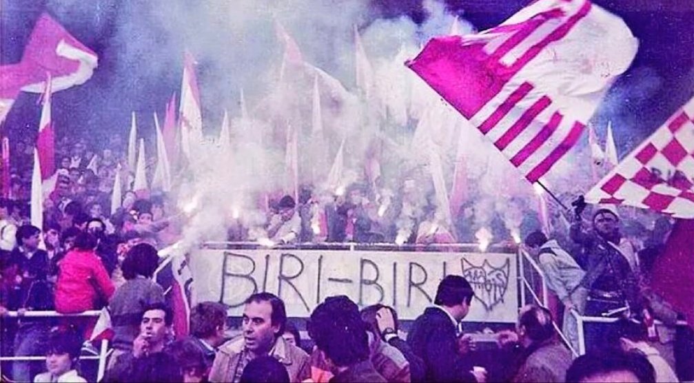 angelito_kupula's tweet photo. Que el año empiece hoy como de verdad merece
Que suenen las palmas, los bombos y gol norte vuelva a lo que tiene y debe de ser.
Salta, canta, anima, eso debe de ser gol norte.
Vuelan vuelan banderas y suena palmas que nadie podrá imitar!
Feliz 2020, es hora de despertar. https://t.co/oyTgXLM23b
