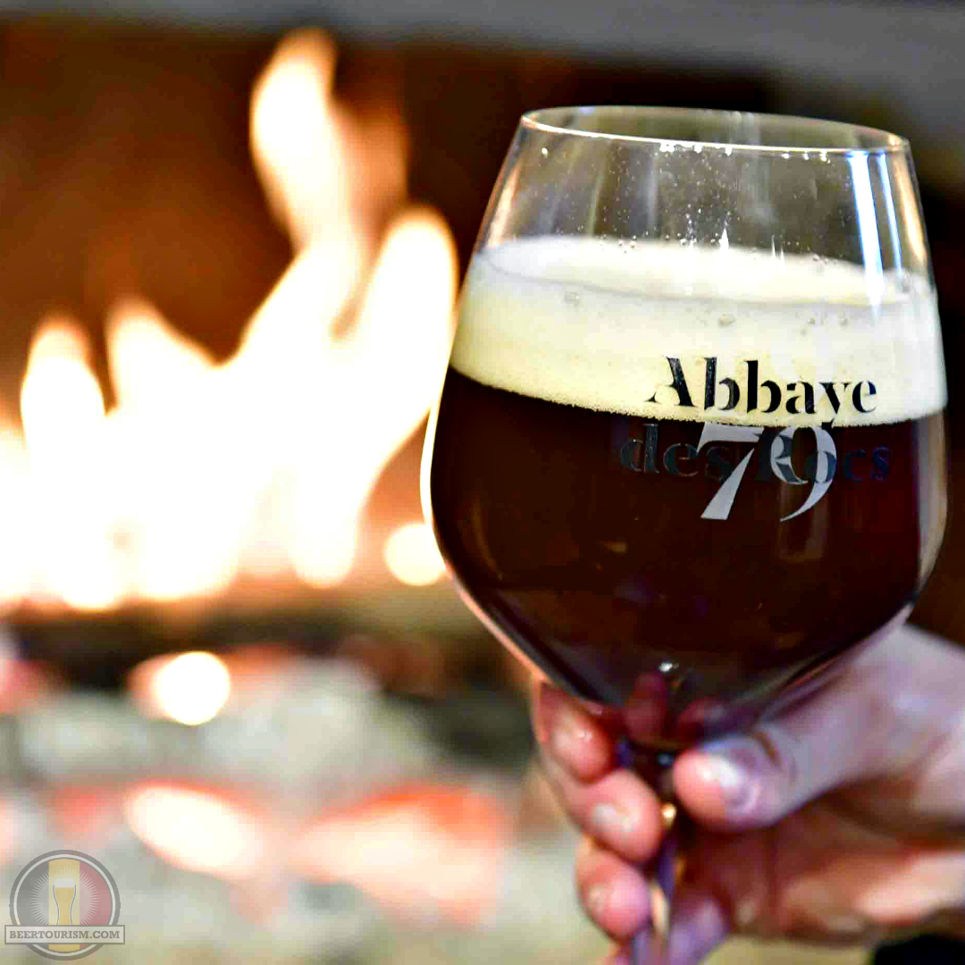 Beer_Tourism's tweet photo. Dark red brown with aromas of red fruit, malt and hop, roasted flavours with impressions of hop, liquorice and anise. A classic from one of the first microbreweries of the new wave. They started in.. 1979. https://t.co/9F2a39ahVd #abbayedesrocs #microbrewery #belgianbeer https://t.co/p9zWqn9MZu