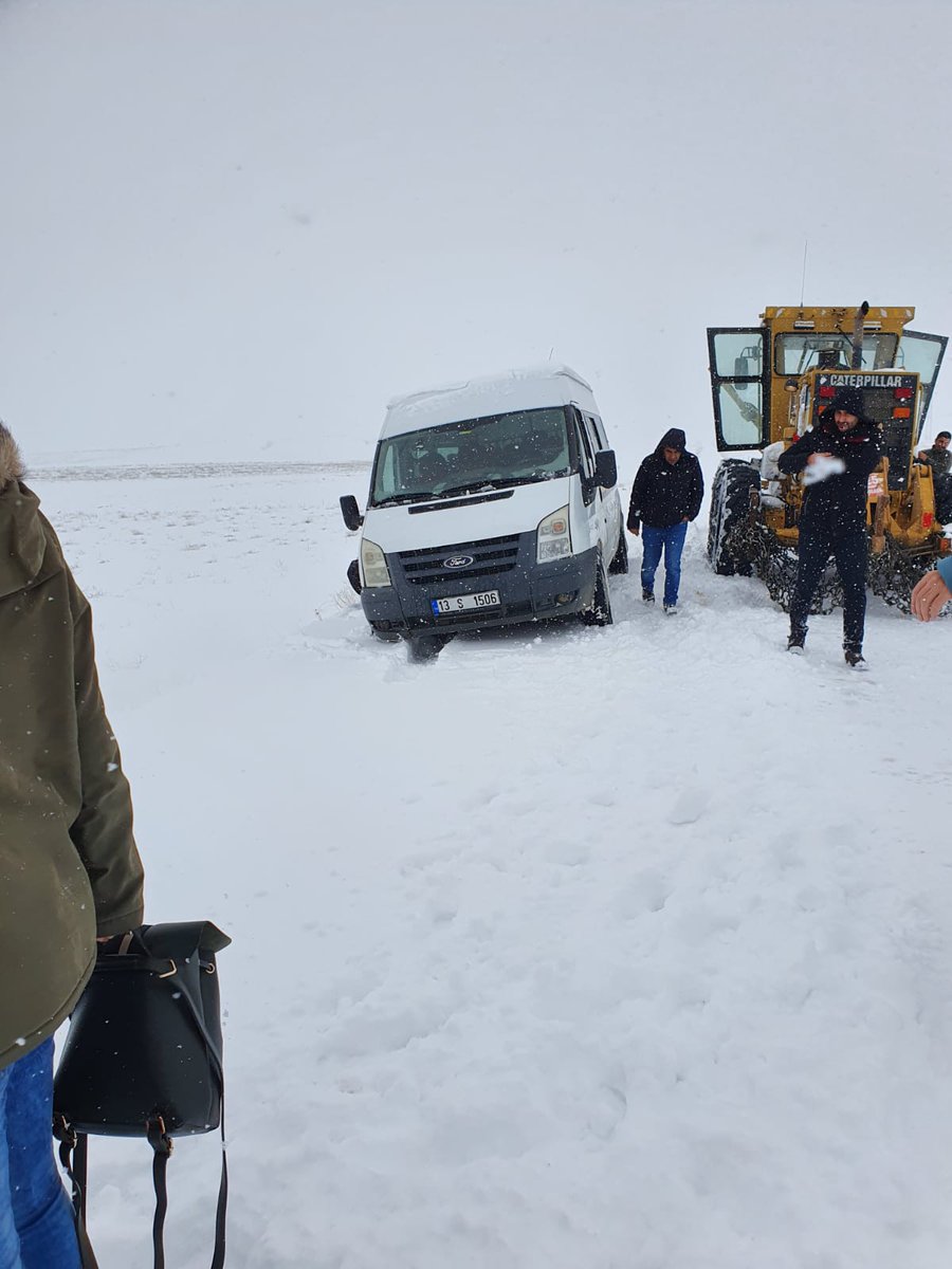 🇹🇷🇹🇷 Vefakar ve Cefakar köy öğretmenleriyiz 🇹🇷🇹🇷 #yoldamahsurkaldık  
  @ierkanerat 
<a href="/Ozdenmutluk49/">mutluk özden49</a>