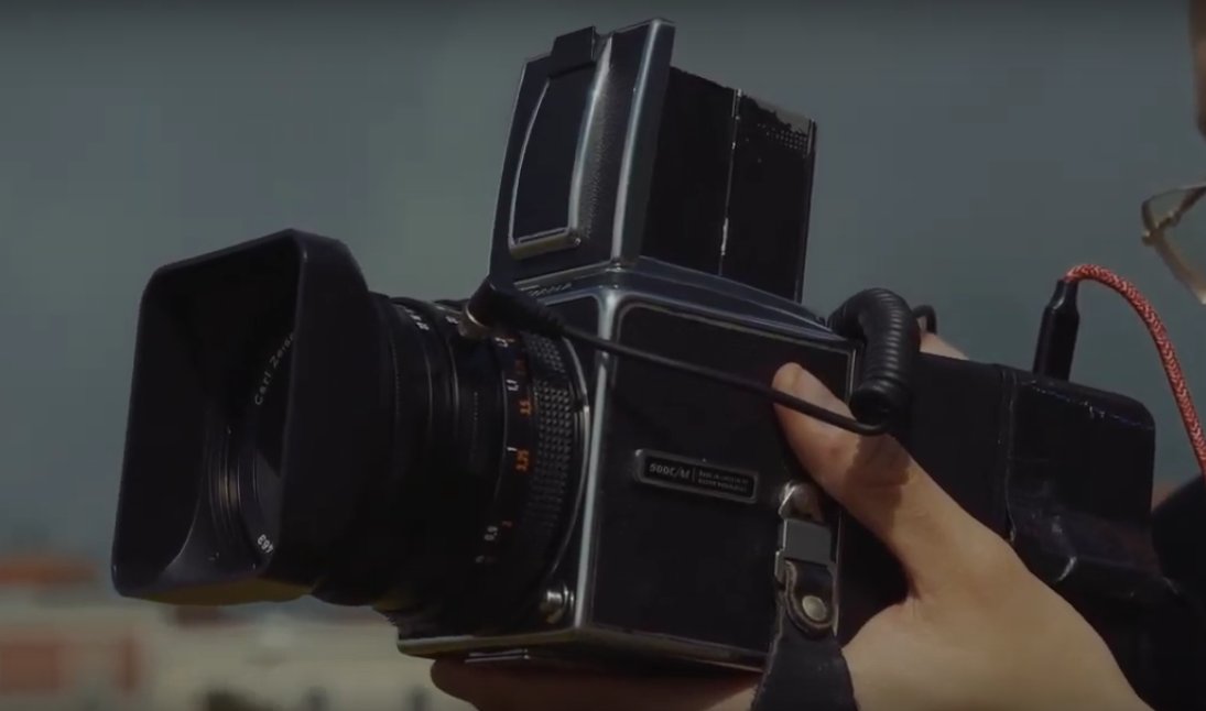 techmashcouk's tweet photo. Take Digital Photos With An Analogue Camera! https://t.co/D3pKAfZY8C #camera #analogue #digital #photographic #hybridcamera #video #photos #ImBack #retrocamera #digitalcamera #film https://t.co/VjZXyjDLOA