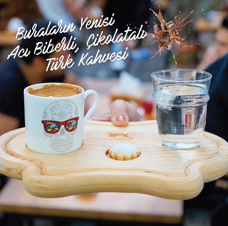 Cafe 5dk 
Yeni yılda yeni bi’ tat! 5dk Acı Biberli Türk Kahvesi @cafe5dakikamisscherry #türkkahve #kahve #şehrikeşfet #mersin #citymersin #latte #red #hot #kahve #keyif #cafe5dk  #mutluluk