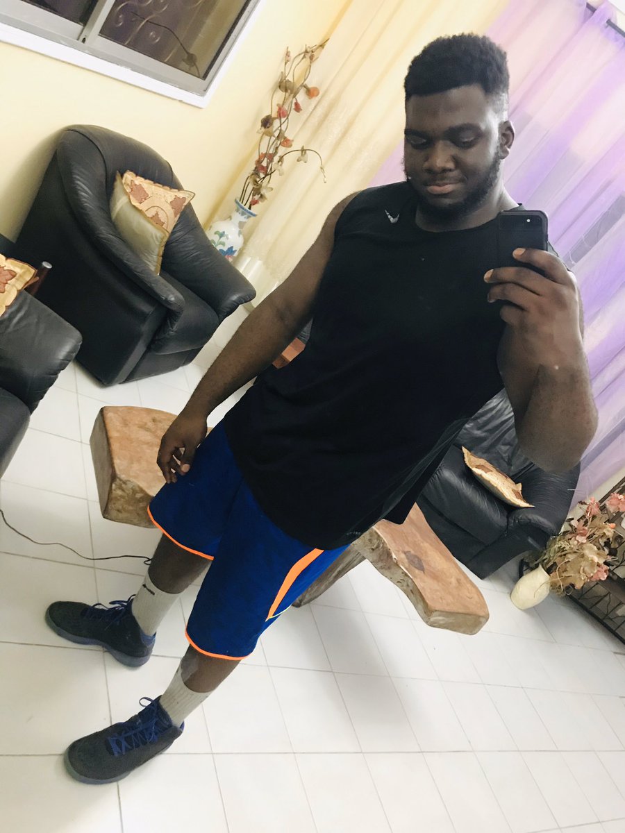 AlDeimon's tweet photo. 1st sports 🏀 day of the year. #basketball #baller #Africanmale #Newyear https://t.co/mFaW1nWgha