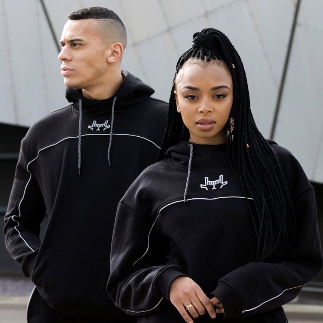 Can you believe it’s Friday already!? Get your new garms in time for the weekend! We still have 30% off using code “BOXING30” #Jlingz