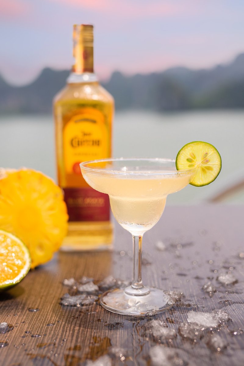 oasisbaypartyc1's tweet photo. What should you do at our private island? Just enjoy yourself and get a way from the World for a day! Totally worth it! πΉ
ππ»π³ https://t.co/VTbbMqAmAh π»π³π
#oasisbaypartycruise #halongbay #travel #vietnam #delicious #love #nature #drinks #freedomisland https://t.co/MhXhiB08g7