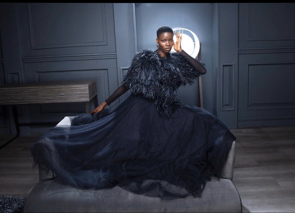 Ololadeibrahim_'s tweet photo. Posted @withrepost • @kelechiamadiobi Awesome collection by @davidtlale on my set at the #stylebyzenith
Model @ololadeadunny
Thank you everyone for been part of an amazing year #2019
Wishing you all a prosperous and successful 2020
#ololadeibrahim #thankyou #happyholidays https://t.co/5MSqu8vXjw