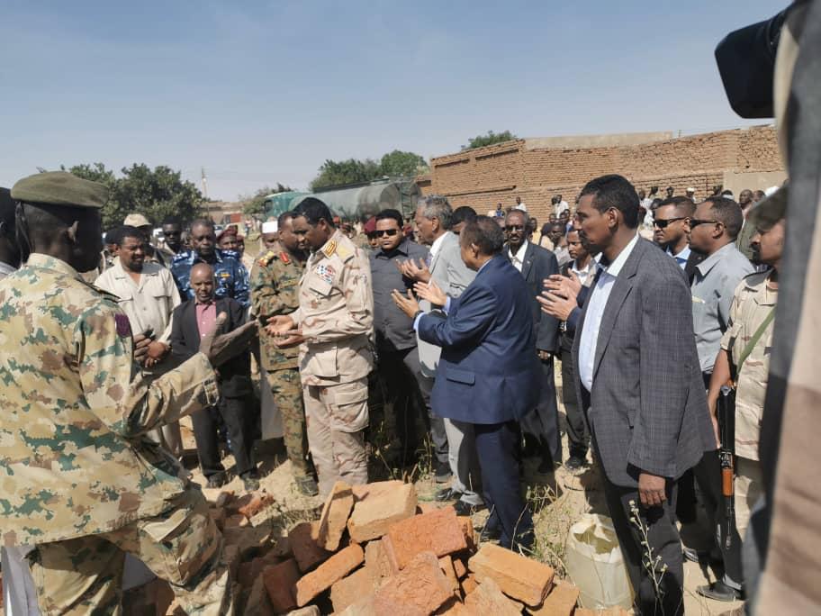 SudanPMHamdok's tweet photo. Our country has lost some of its finest people during the tragic crash of a military-aeroplane near El-Genina yesterday. 
Among them were officers, soliders, members of the judiciary system and civilians. My sincere condolences to the families of the deceased. https://t.co/bZQu0erPfi