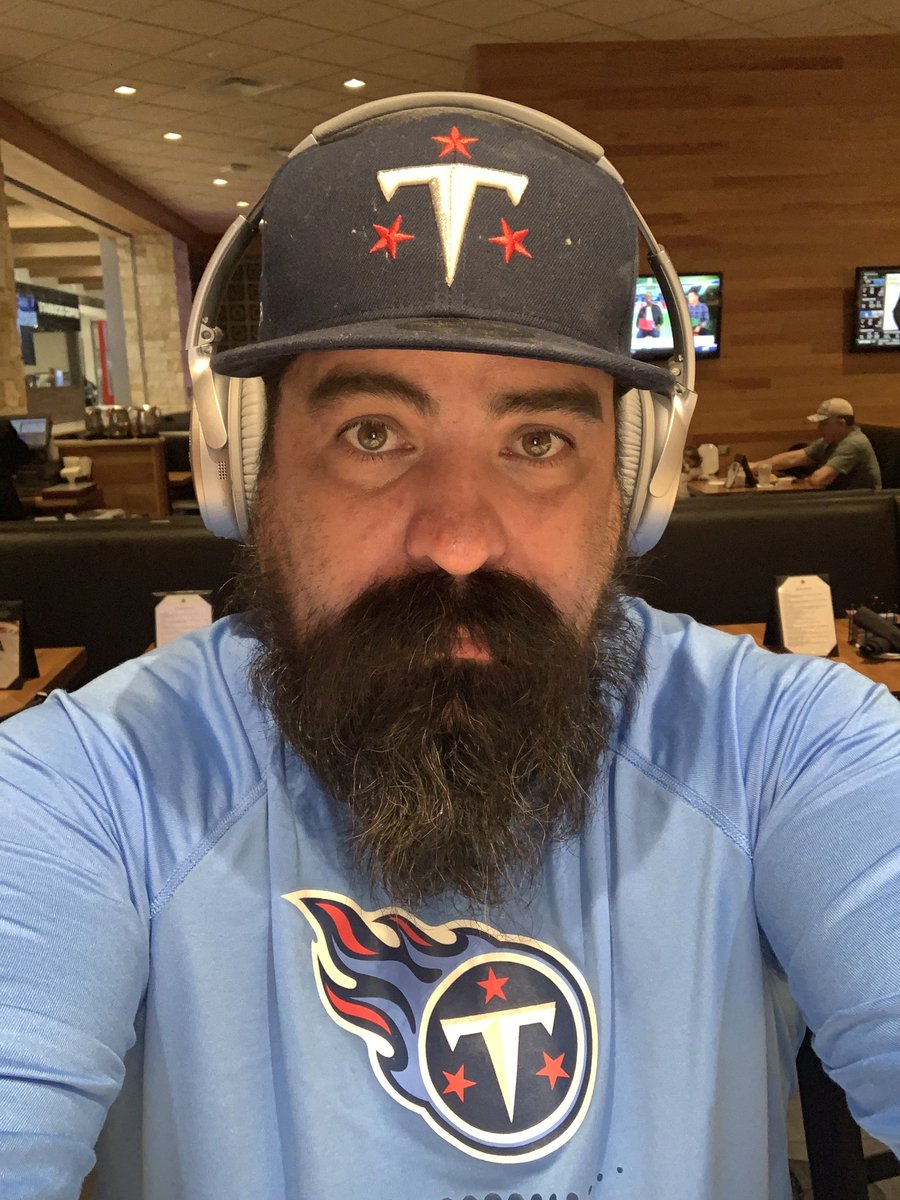 Skullspliter1's tweet photo. @Titans Support on its way , πΆ on the move to Boston, see yaβll there #takeeverything #AFCwildcard #Titans #TitanUp #Fanassist @1045TheZone @TitansFamilyMex https://t.co/OO1V2Kj4uS