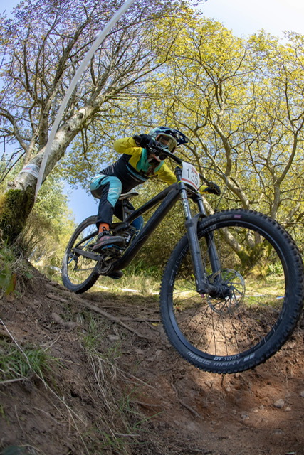 flowmtbapparel tweet media